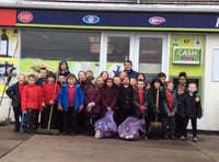 Kids clean up community