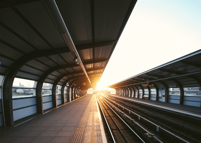 "Cramped carriages" will "turn people off" rail travel 