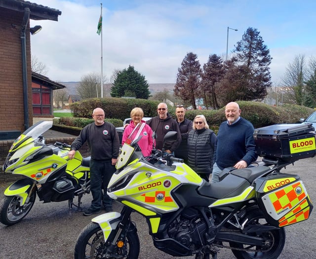 Senedd MS Fox shows support for Blood Bikes