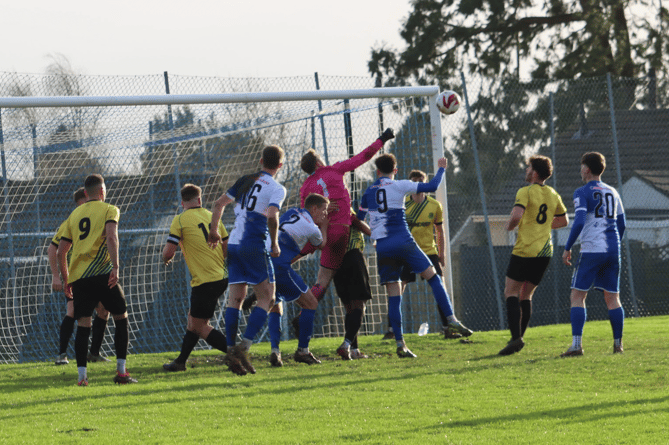 Chepstow attack the Treharris goal